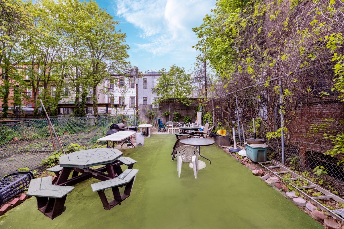 45 Cornelia Street Brooklyn, NY 11221 - Photo 5 of 9