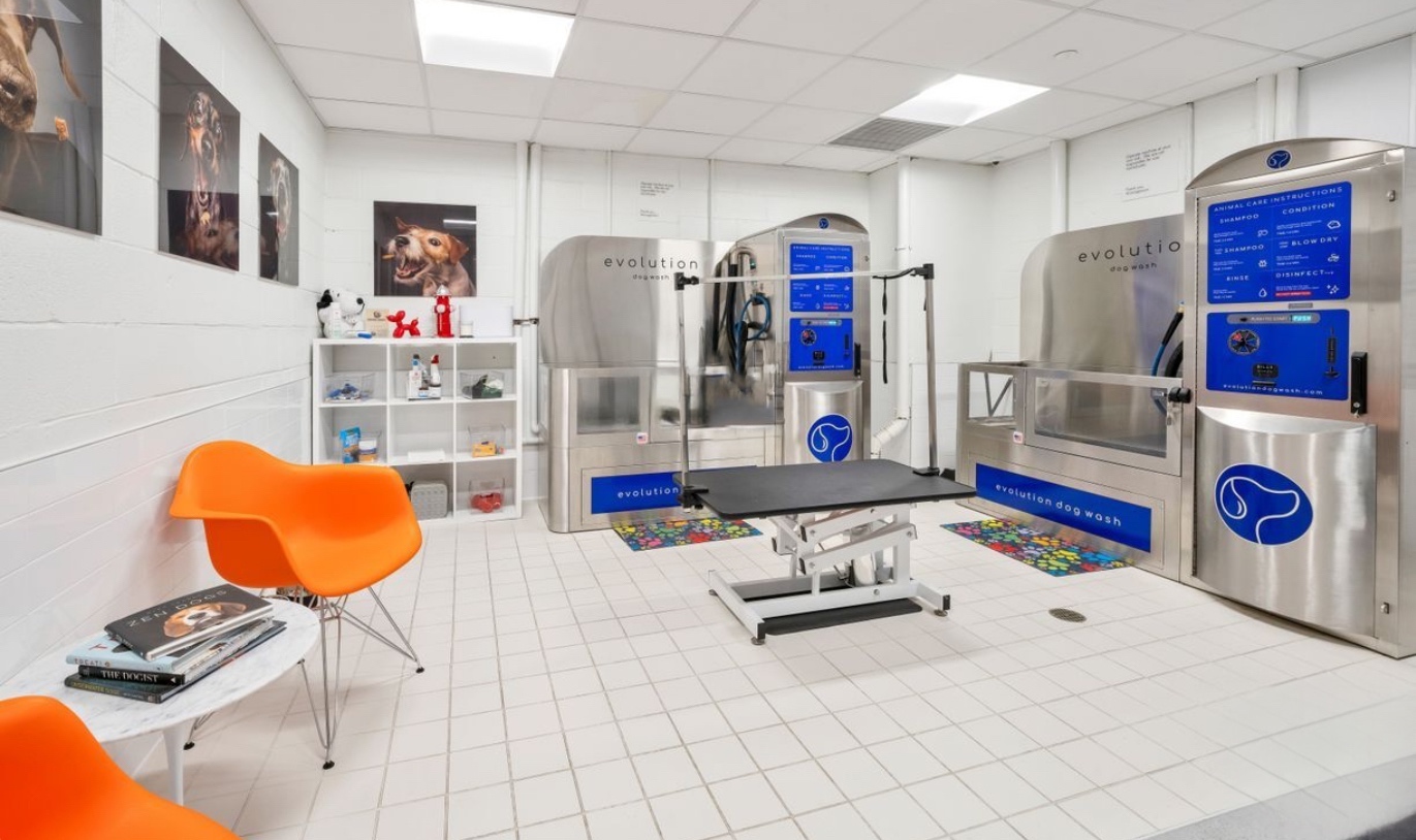 1 Wall Street, Unit 2512 Manhattan, NY 10005 - Photo 25 of 31 a living room with furniture and rug