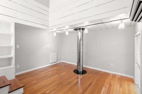 $5,400 | 18 Bay Street, Unit 4, Cambridge, MA 02139