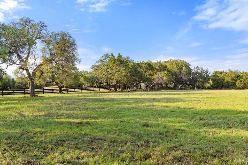 2560 Bell Springs Road Dripping Springs, TX 78620 - Photo 7 of 42