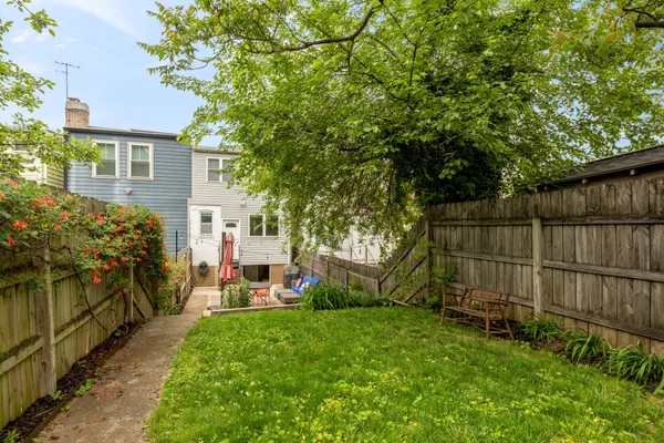 $885,000 | 618 Farragut Street Northwest, Washington, DC 20011