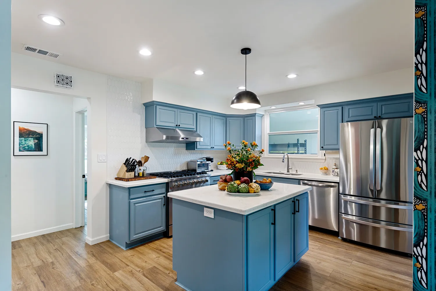 $1,100,000 | 17055 Gresham Street, Northridge, CA 91325