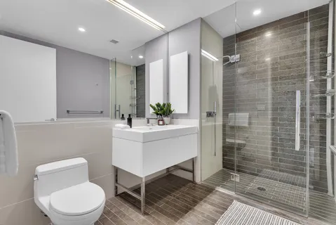 $1,635,000 | 388 Bridge Street, Unit 39G | Downtown Brooklyn