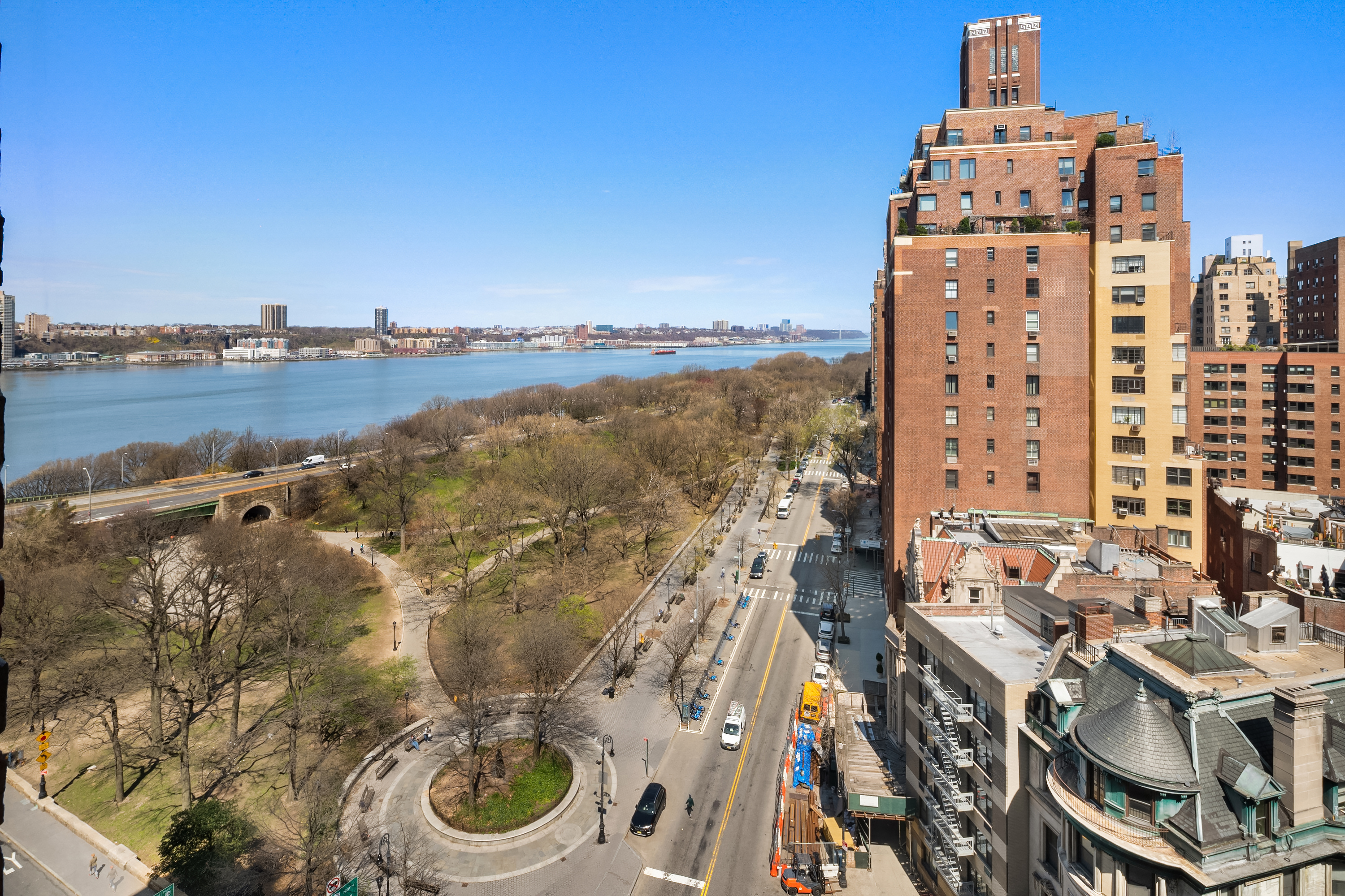 322 West 72nd Street, Unit 13B Manhattan, NY 10023 - Photo 14 of 21