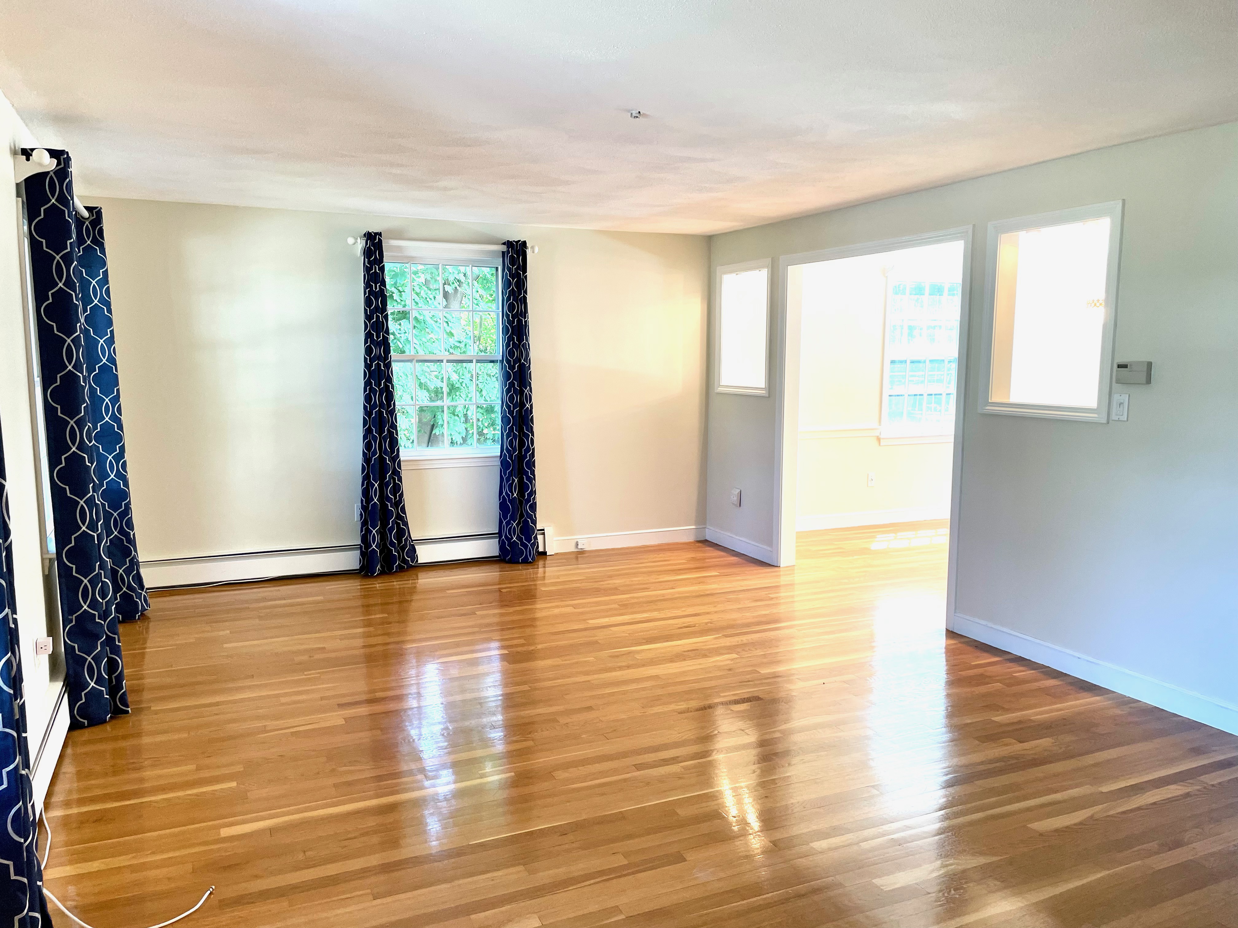 25 Twitchell Street Wellesley, MA 02482 - Photo 3 of 28