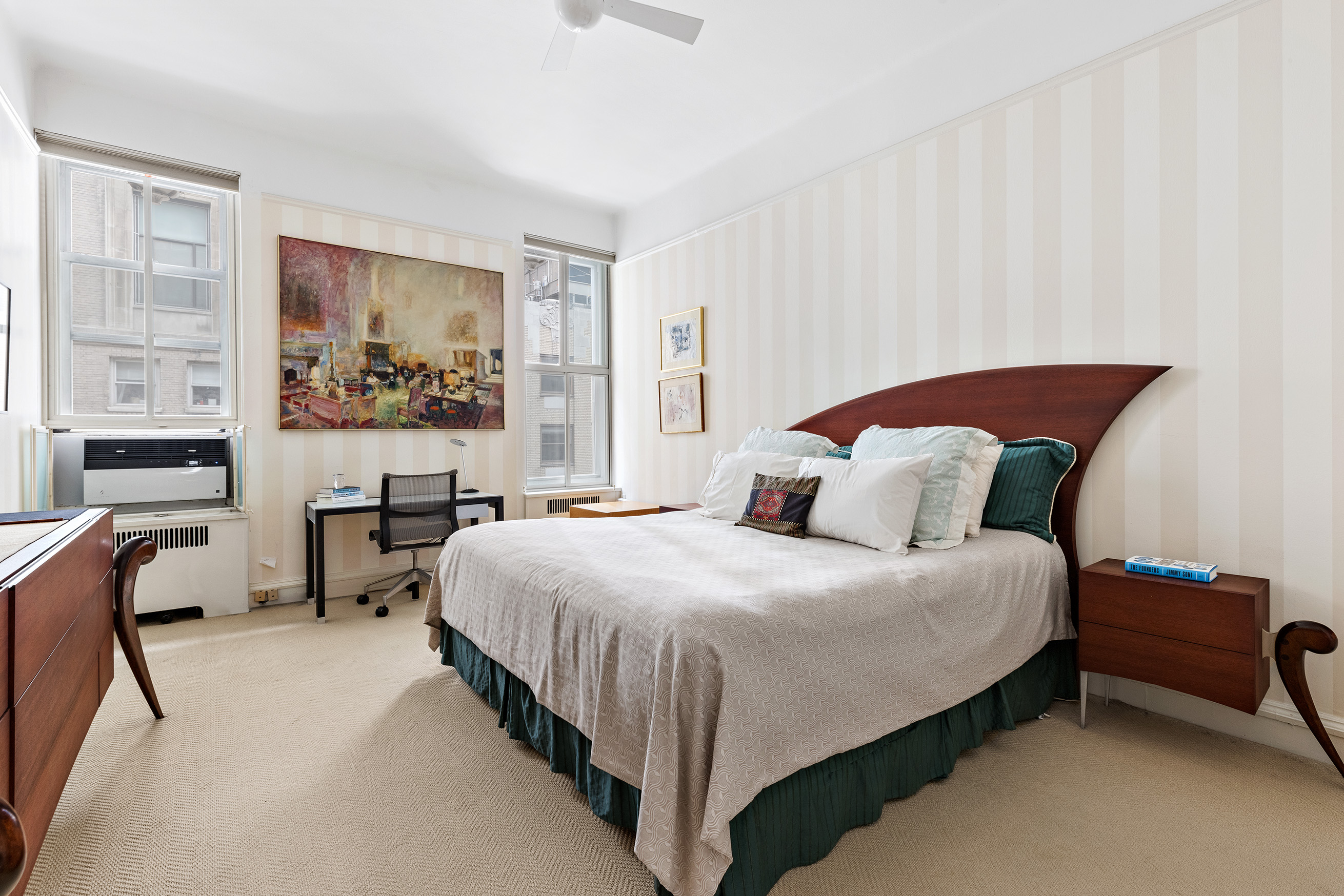 180 West 58th Street, Unit 8A Manhattan, NY 10019 - Photo 9 of 13