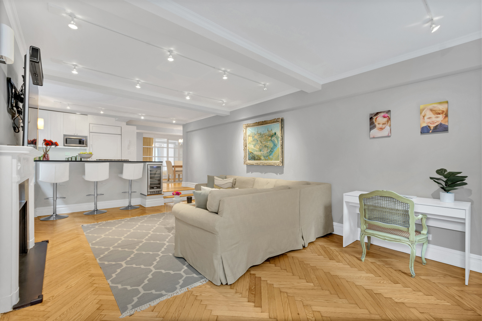 5 Riverside Drive, Unit 6EF Manhattan, NY 10023 - Photo 4 of 23