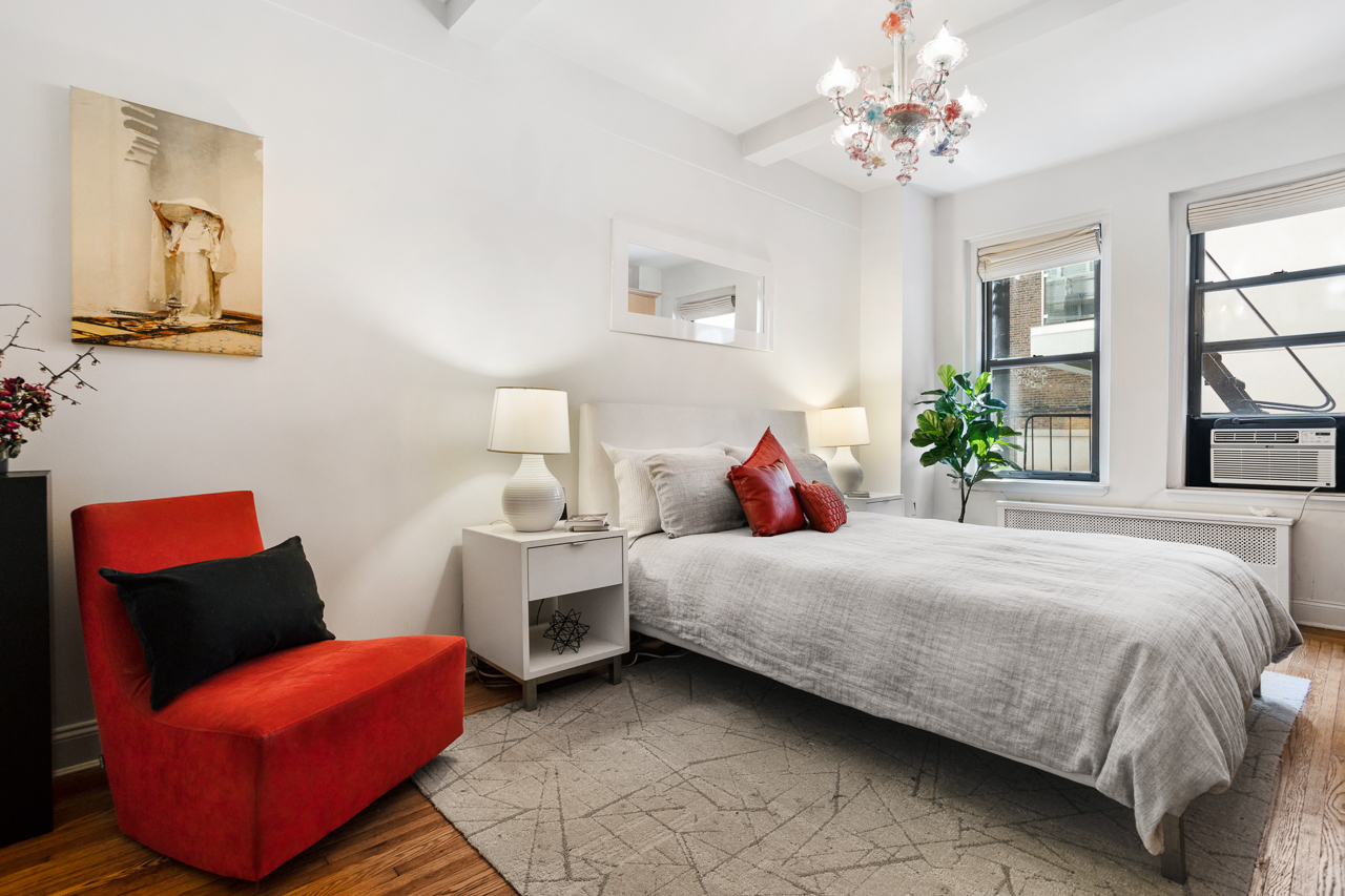 215 West 75th Street, Unit 3A Manhattan, NY 10023 - Photo 9 of 23