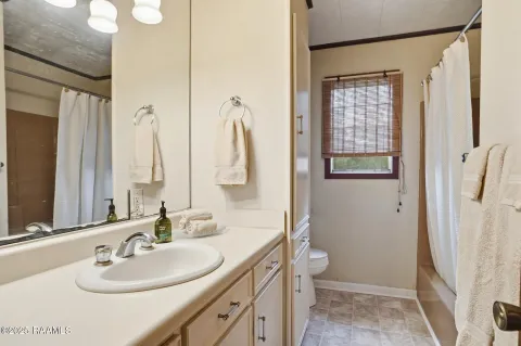 $322,500 | 4092 Poydras Highway, Breaux Bridge, LA 70517