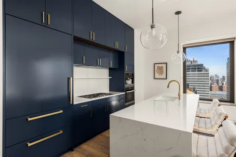 $1,895,000 | 75 Wall Street, Unit 29O | Financial District