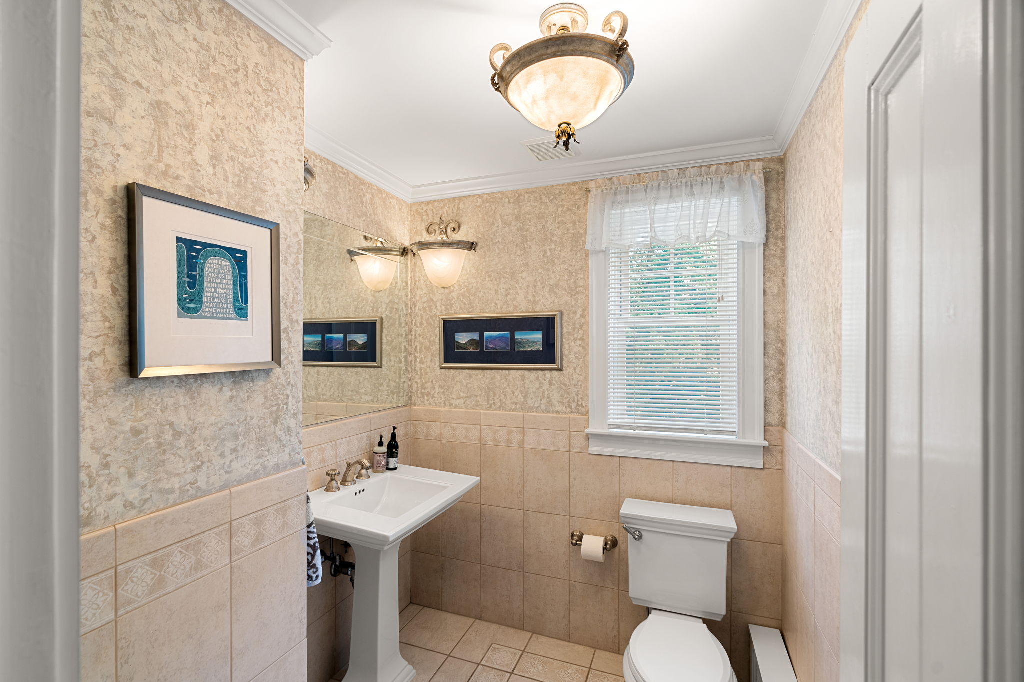 64 Woburn Street Reading, MA 01867 - Photo 29 of 56