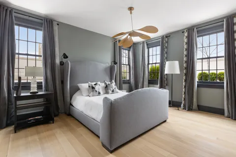 $5,350,000 | 72 Poplar Street, Unit PH | Brooklyn Heights
