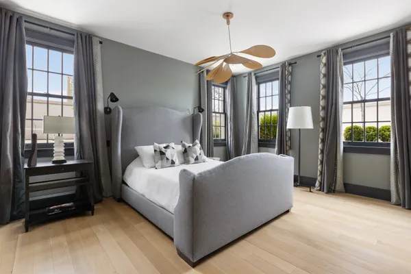 $5,350,000 | 72 Poplar Street, Unit PH | Brooklyn Heights