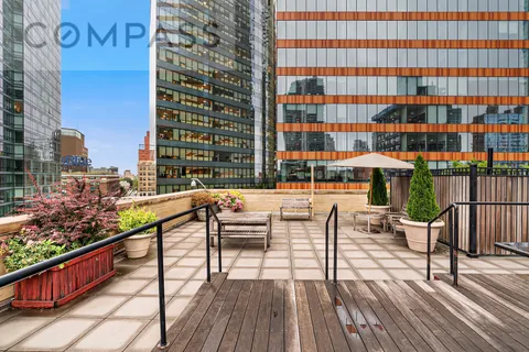 $1,300,000 | 42-51 Hunter Street, Unit 6D | Long Island City
