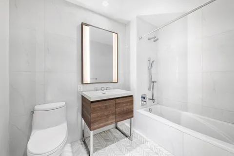 $2,500,000 | 505-513 West 43rd Street, Unit 10B | Hell's Kitchen