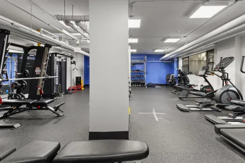 $225,000 | 1 Fordham Hill Ovl, Unit 12C | University Heights