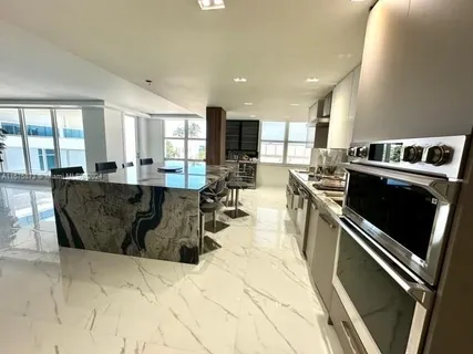 $1,100,000 | 2751 South Ocean Drive, Unit 404N, Hollywood, FL 33019