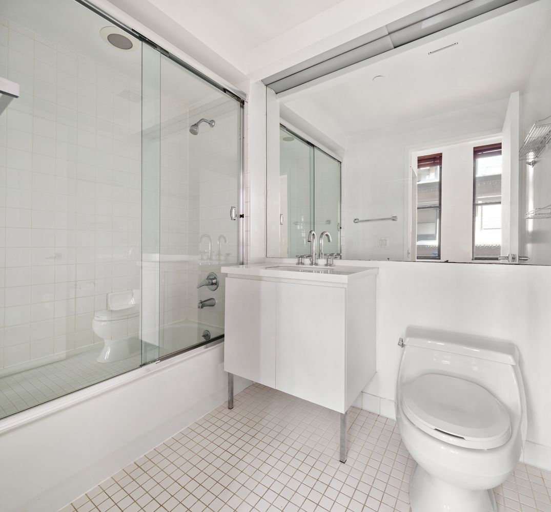 56 Pine Street, Unit 3D Manhattan, NY 10005 - Photo 7 of 10