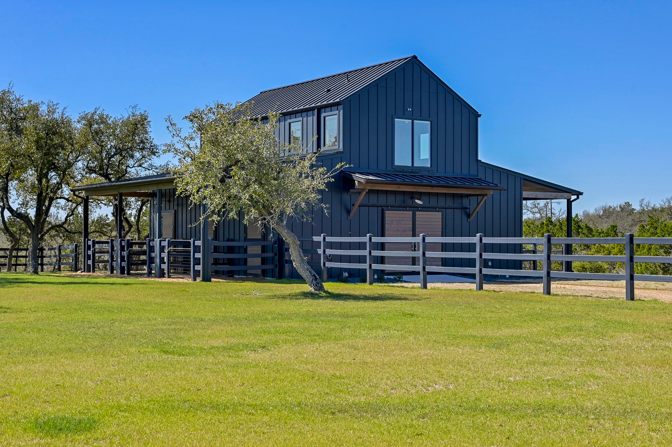 475 Happy Trail Dripping Springs, TX 78620 - Photo 6 of 86