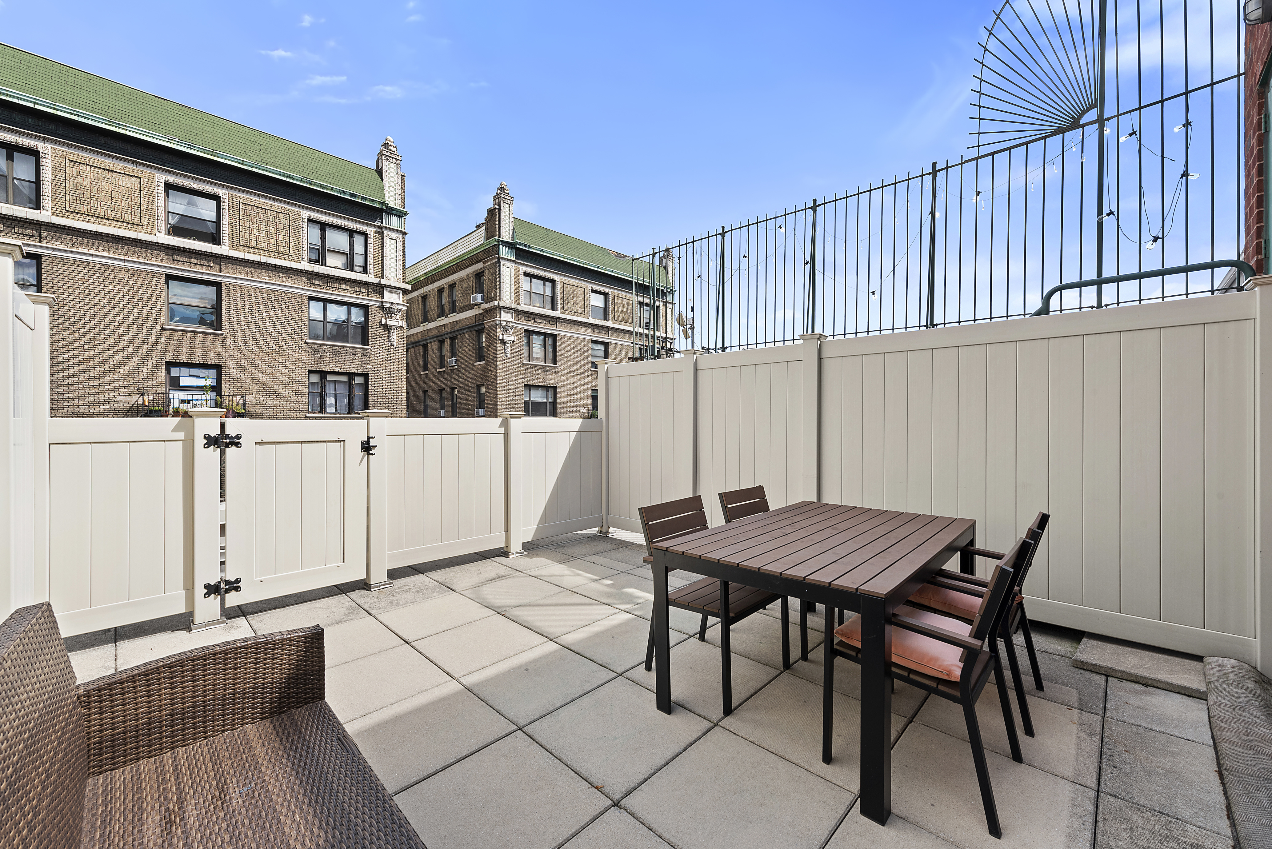 2250 Broadway, Unit 6K Manhattan, NY 10024 - Photo 7 of 15 a view of a dinning table and chairs in patio