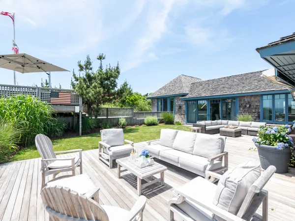 $16,999,000 | 40 Dune Road, Quogue, NY 11959