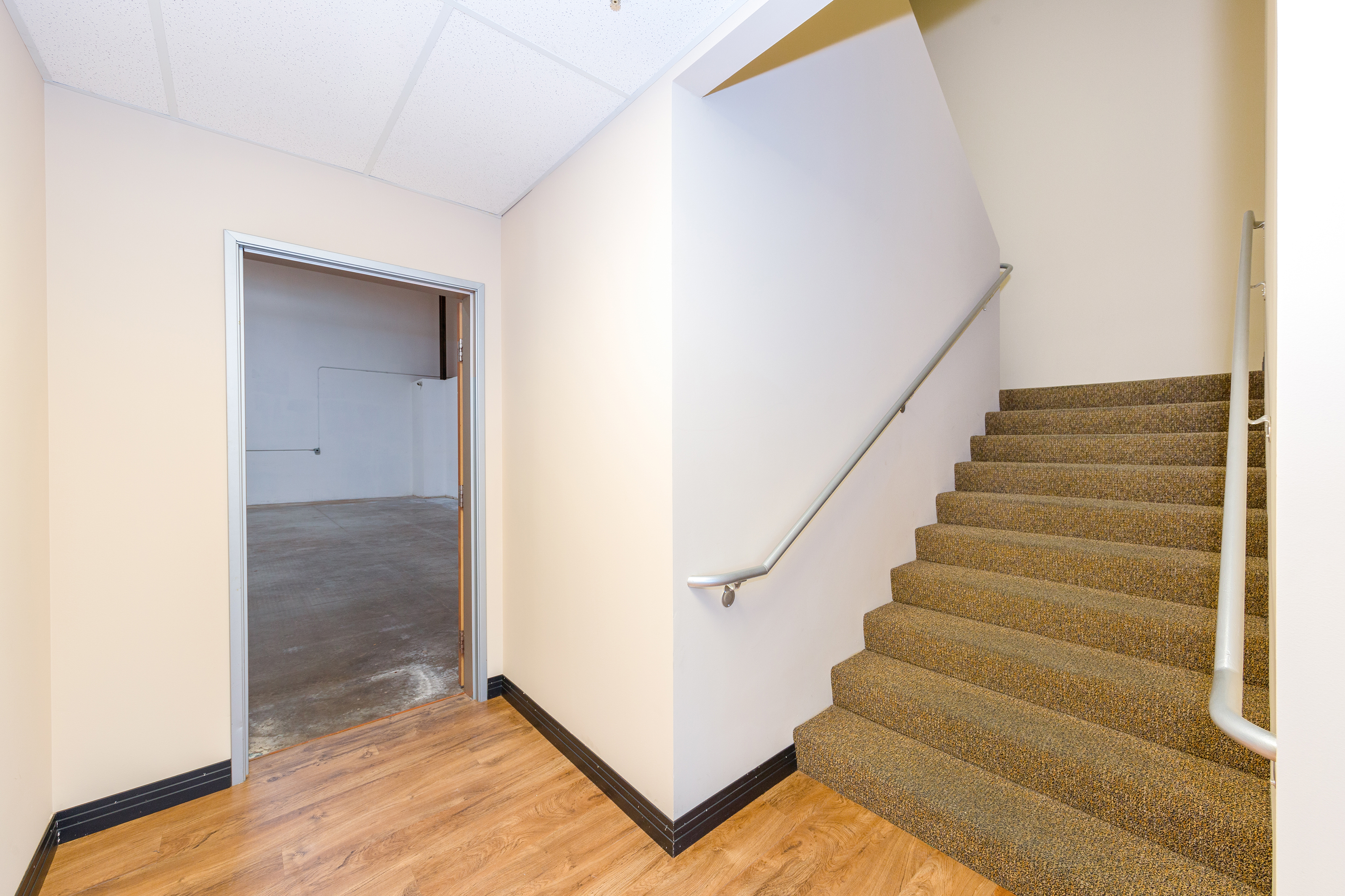 28462 Constellation Road Valencia, CA 91355 - Photo 7 of 15