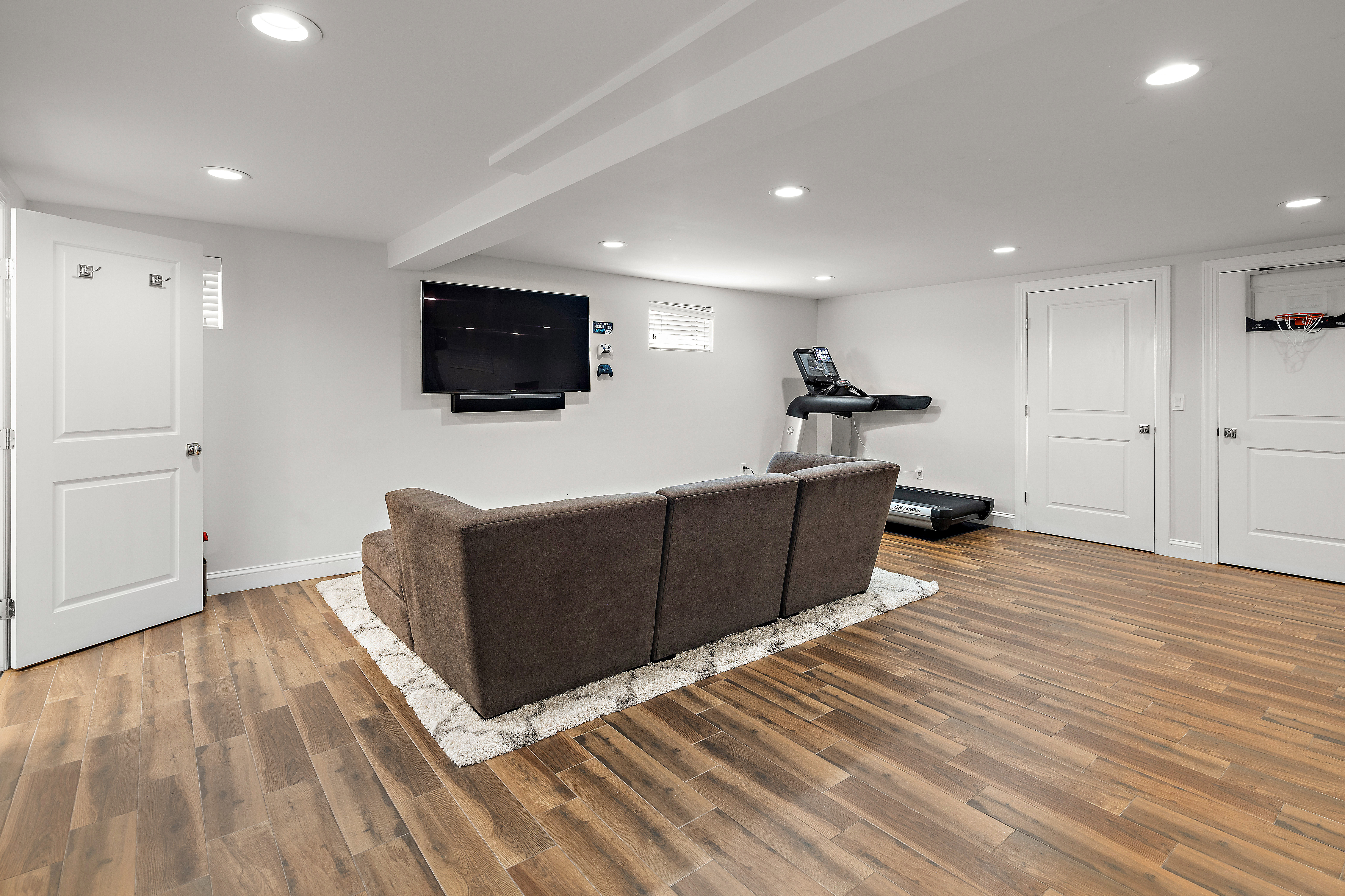 8008 Harbor View Terrace Brooklyn, NY 11209 - Photo 21 of 29