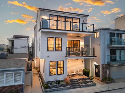 $3,945,000 | 55 59th Place, Long Beach, CA 90803