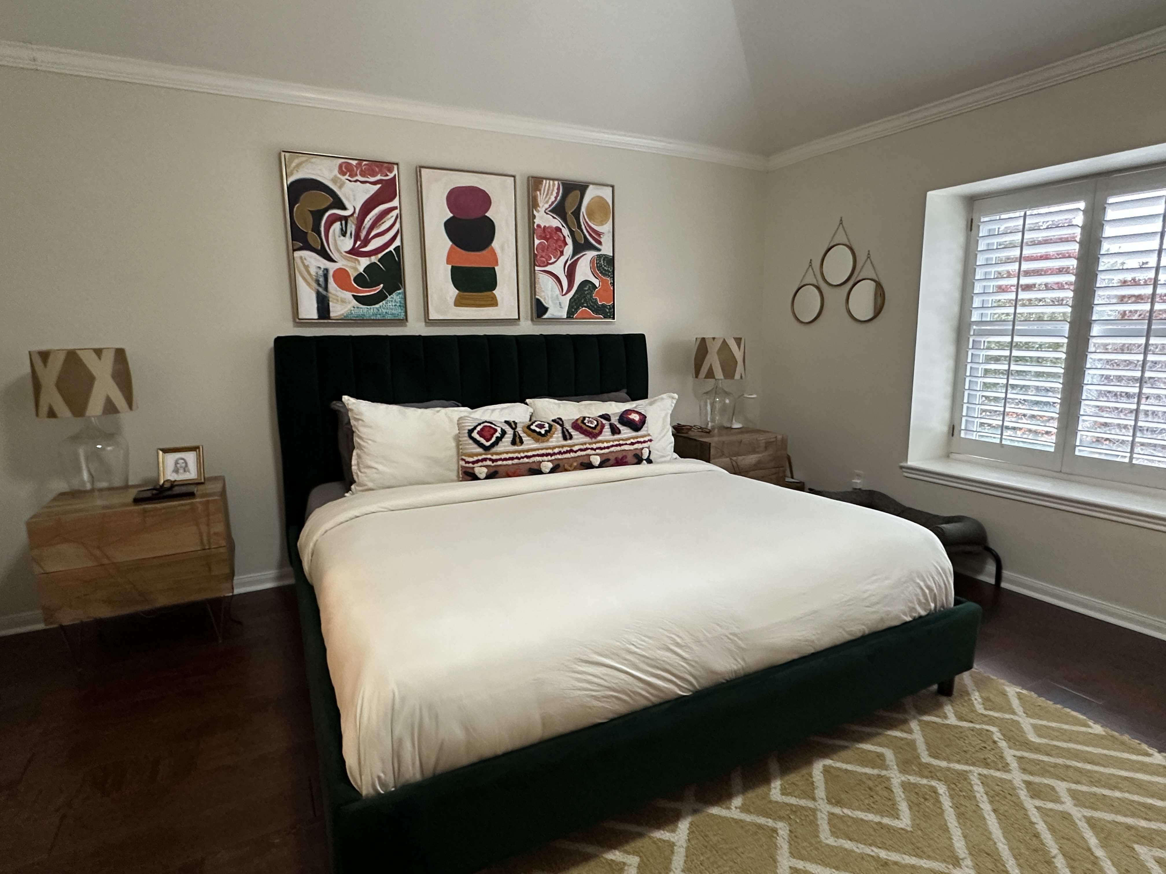 11105 Bexley Lane Austin, TX 78739 - Photo 9 of 12 a bedroom with a bed and a window