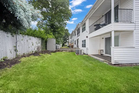 a view of back yard of the house
