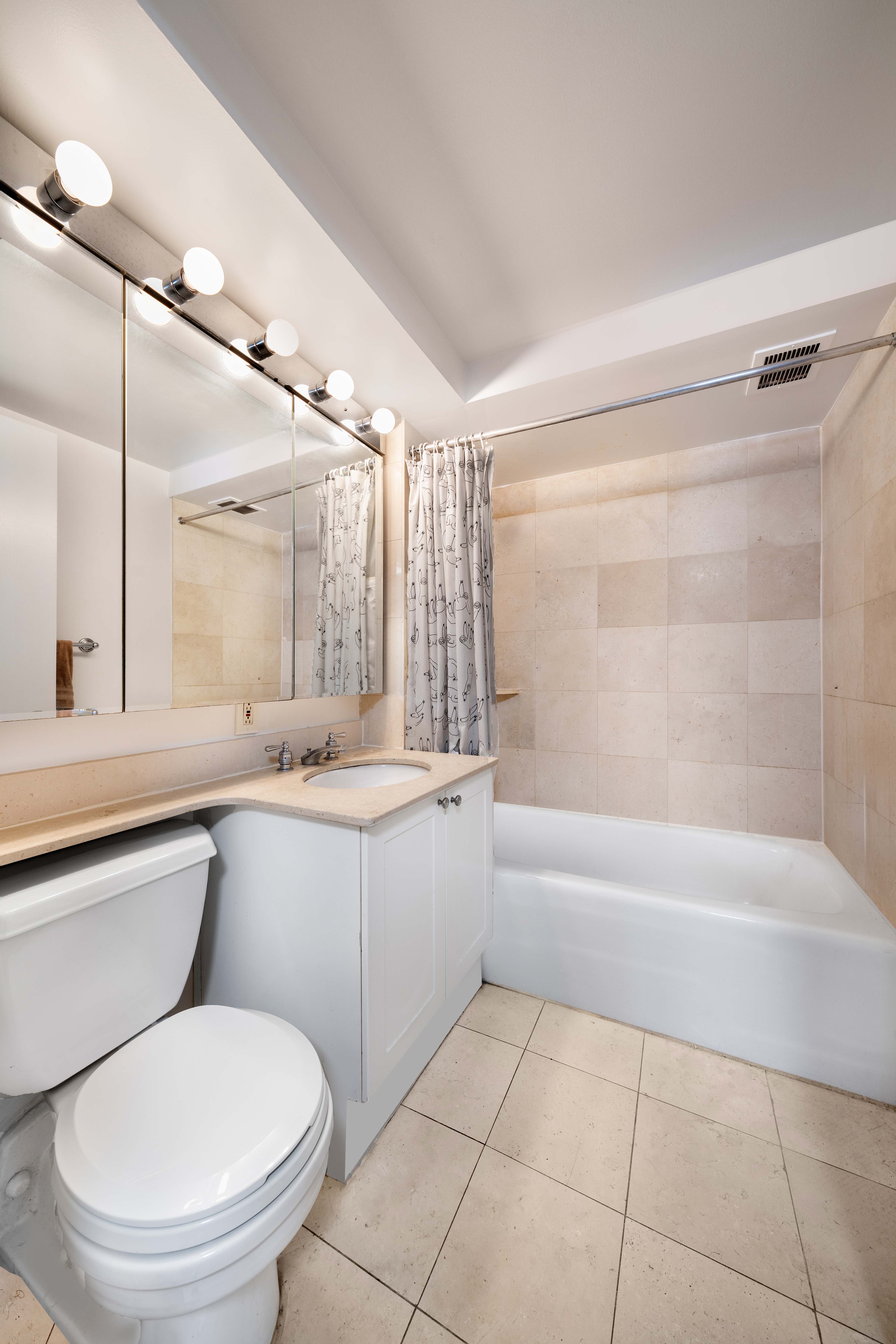 308 East 38th Street, Unit 7F Manhattan, NY 10016 - Photo 5 of 12