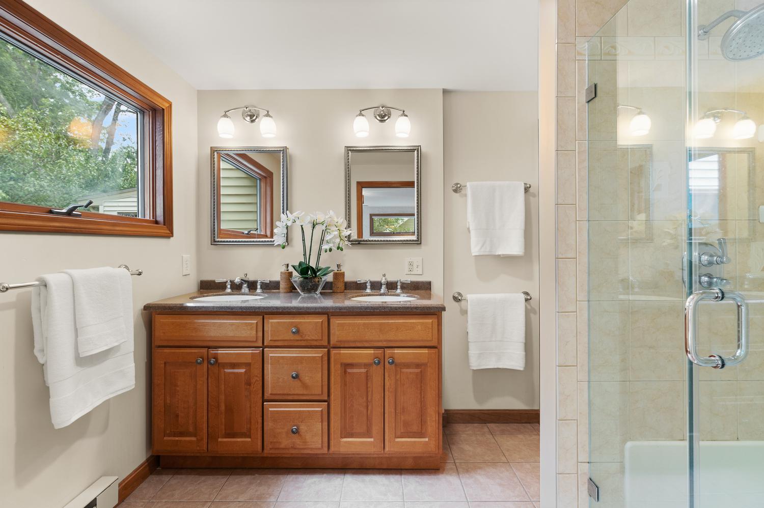 226 Peter Spring Road Concord, MA 01742 - Photo 11 of 20 Gallery Image 11
