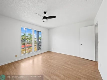 $369,999 | 5095 Heatherhill Lane, Unit 8, Boca Raton, FL 33486