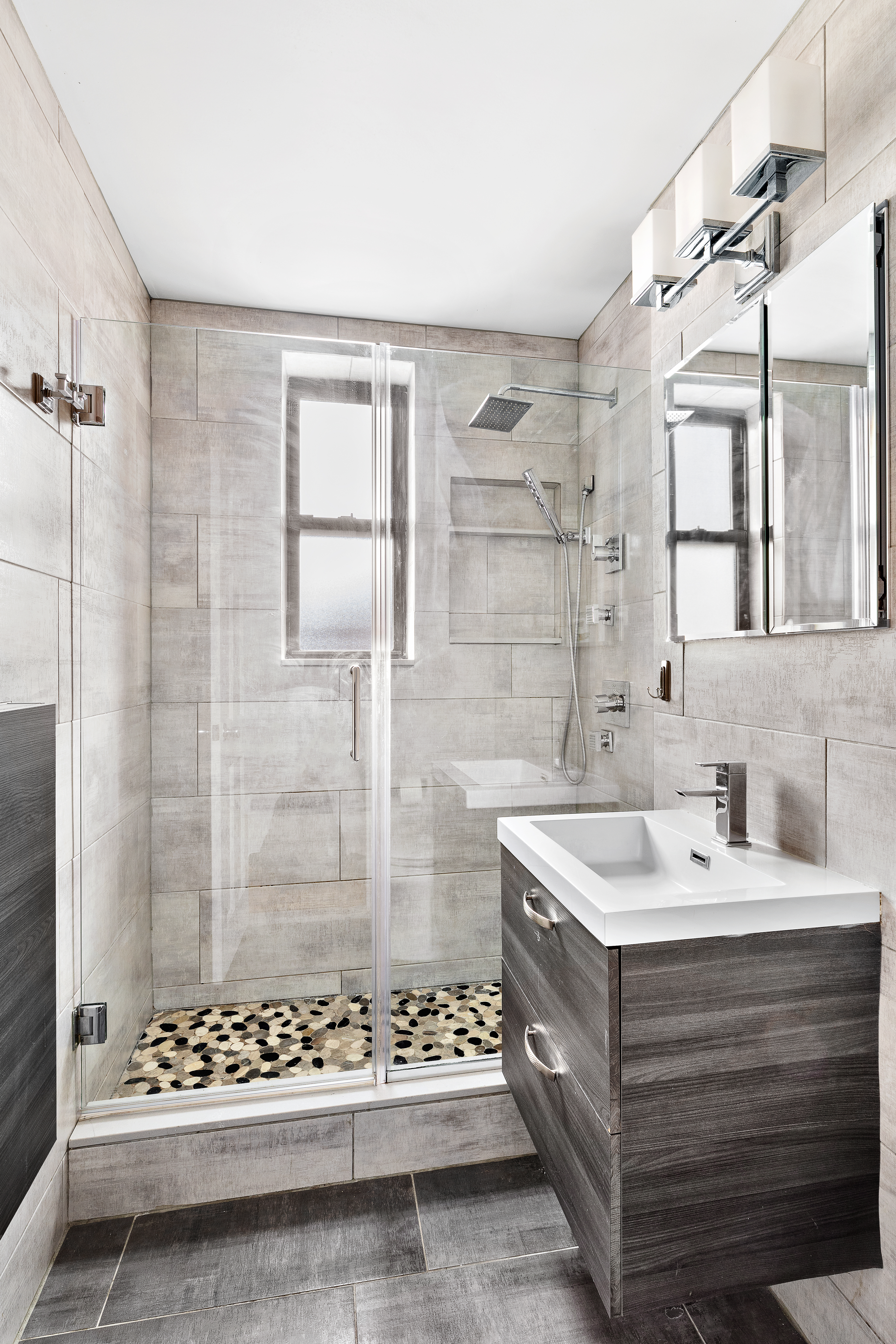 415 Beverley Road, Unit 3F Brooklyn, NY 11218 - Photo 6 of 10