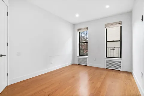 $4,100 | 211 8th Avenue, Unit 3B | Park Slope