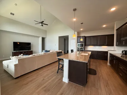 $475,000 | 572 Baretta Loop, Buda, TX 78610