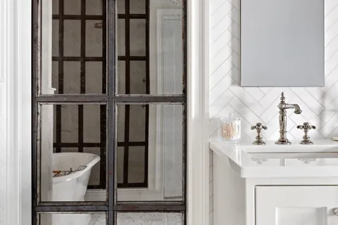 $2,995,000 | 176 West 87th Street, Unit 4A | Upper West Side