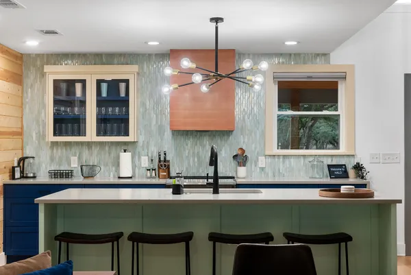 $915,000 | 1100 Live Oak Road, Leander, TX 78641