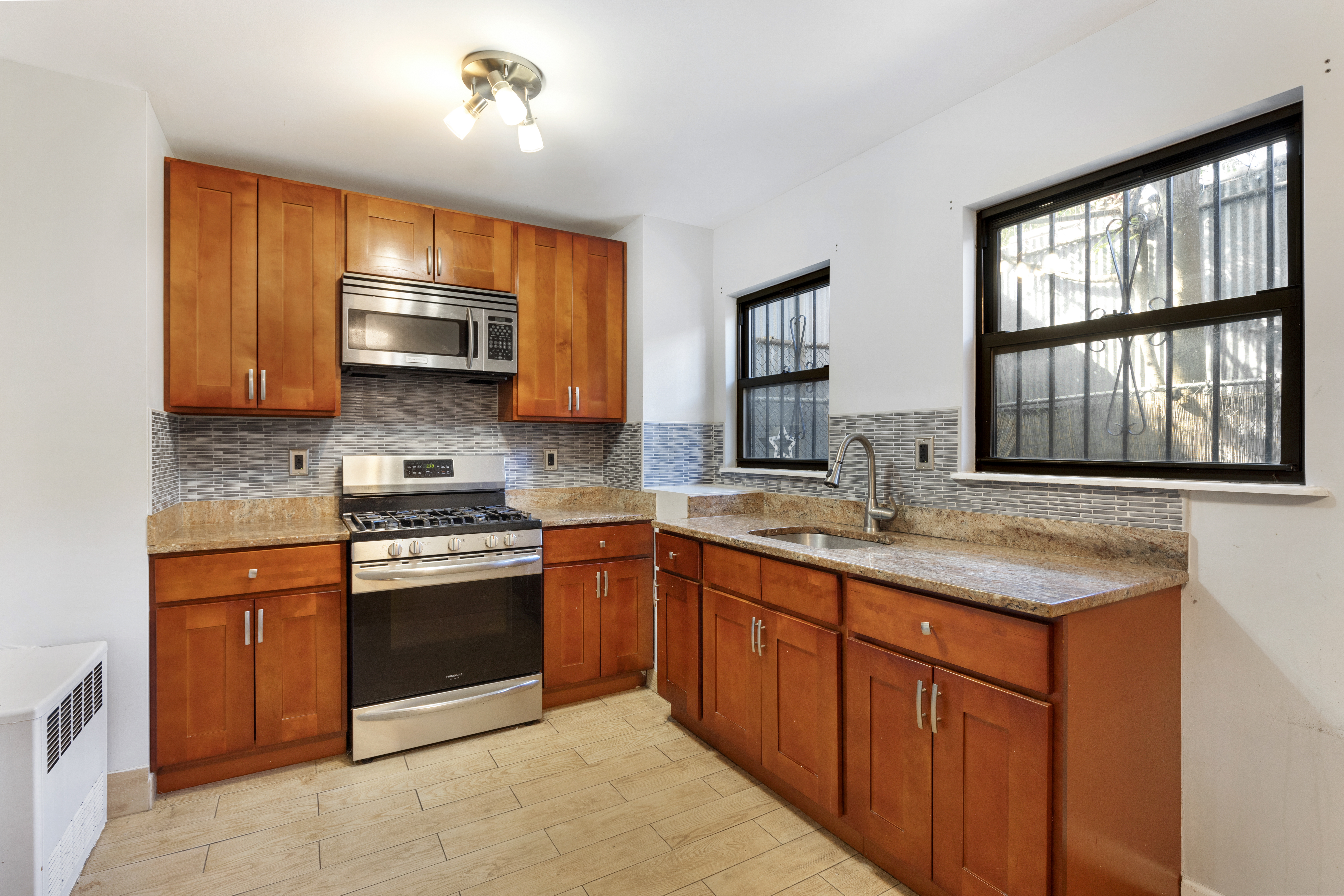 75 Van Buren Street Brooklyn, NY 11221 - Photo 5 of 23