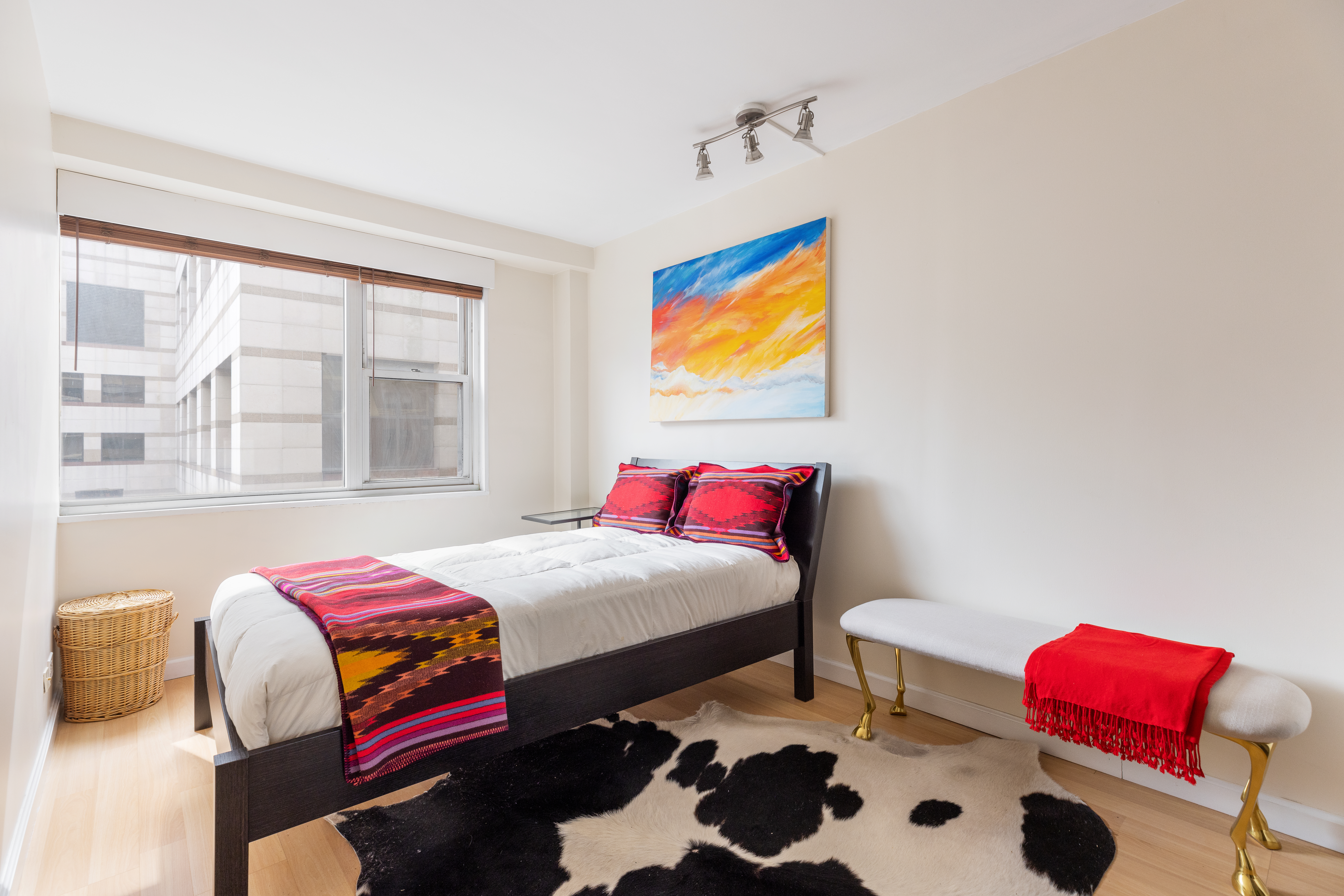 165 West 66th Street, Unit 7Y Manhattan, NY 10023 - Photo 4 of 7