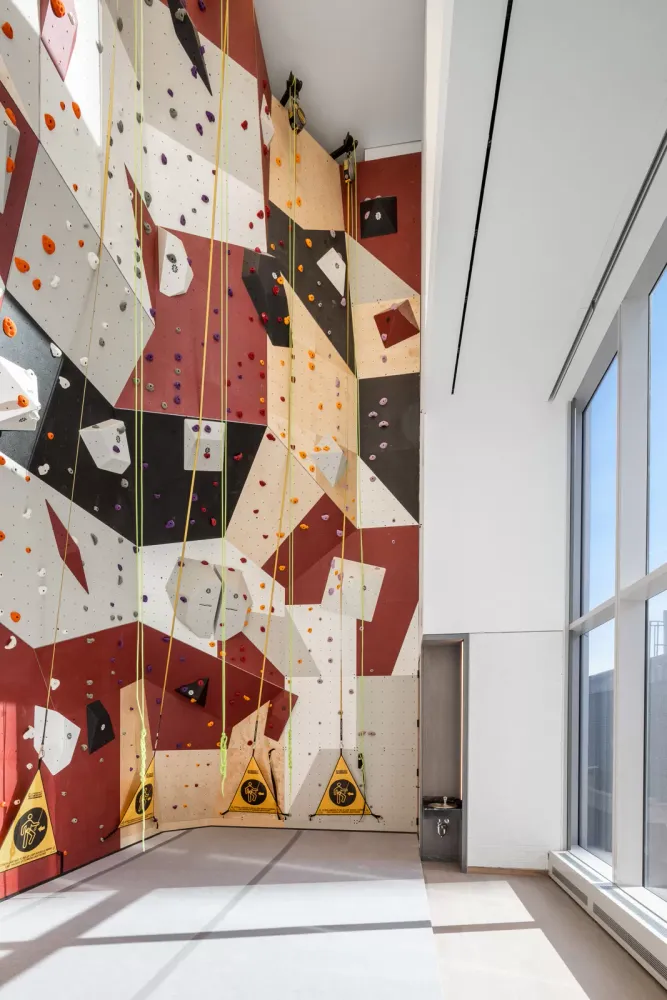 $5,300 | 1 City Point, Unit 36D | Downtown Brooklyn