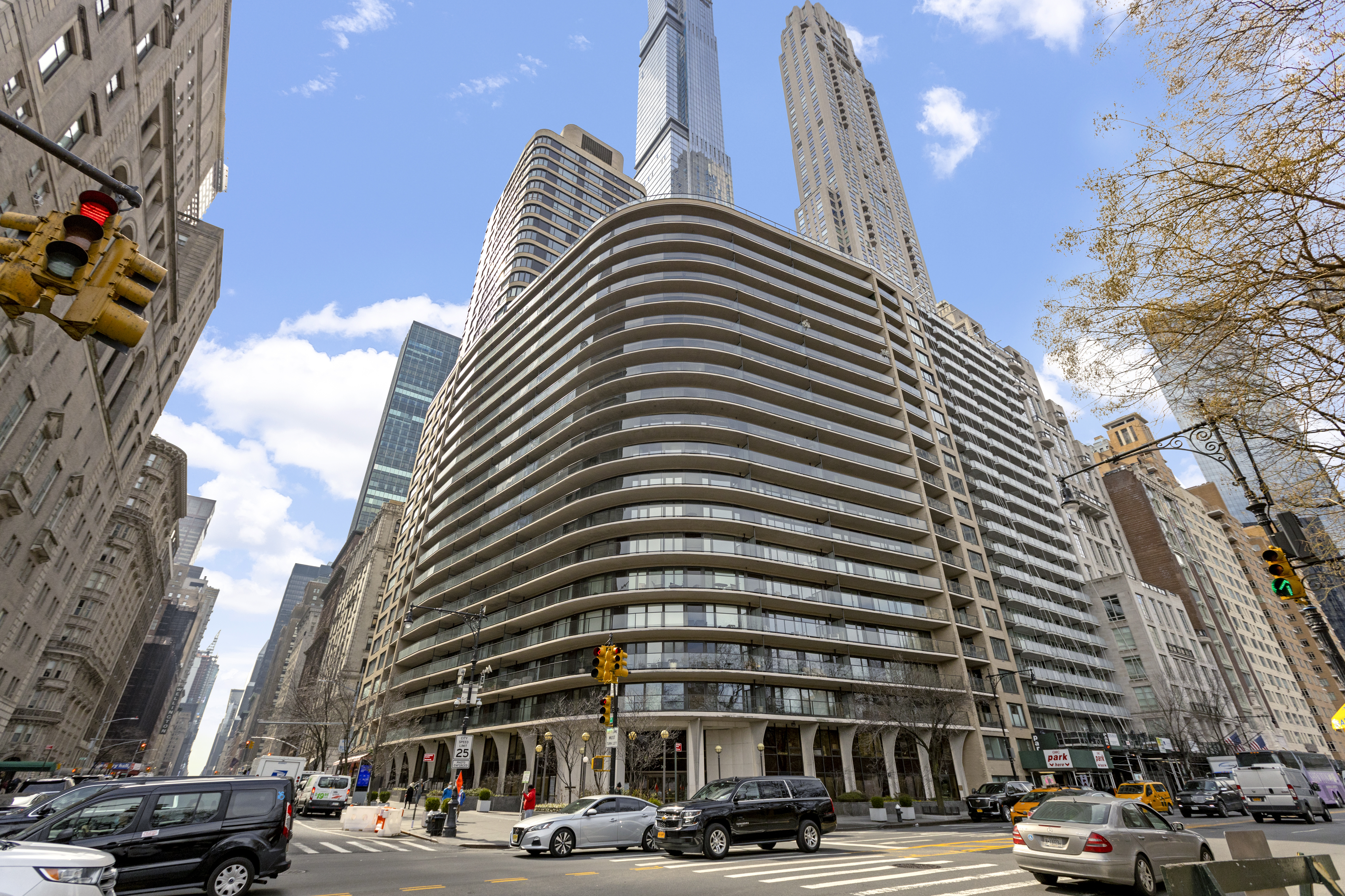 200 Central Park South, Unit 16B Manhattan, NY 10019 - Photo 14 of 15