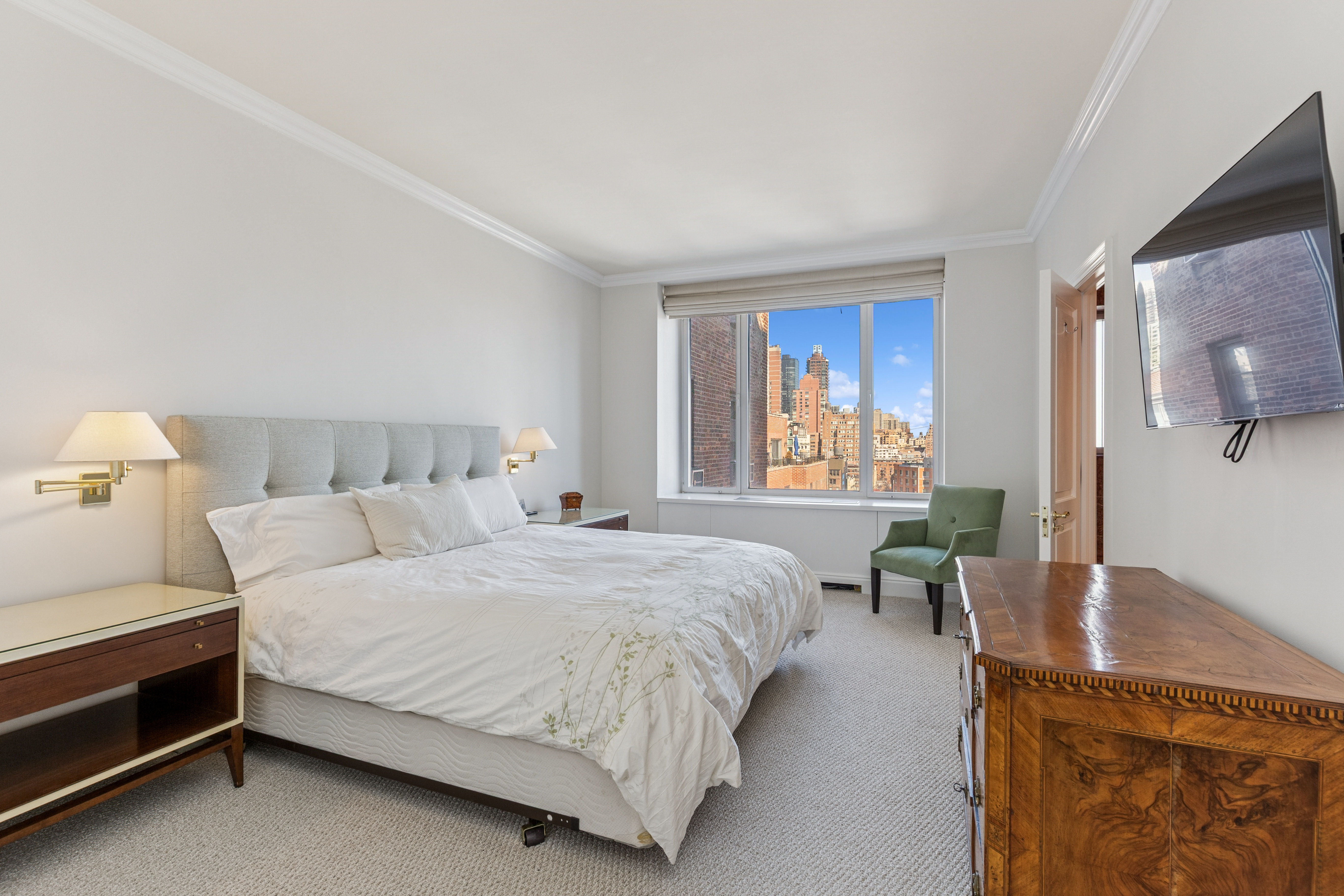 333 East 57th Street, Unit 13A Manhattan, NY 10022 - Photo 5 of 10