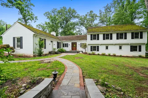 Contact Agent | 6613 Bradley Boulevard, Bethesda, MD 20817
