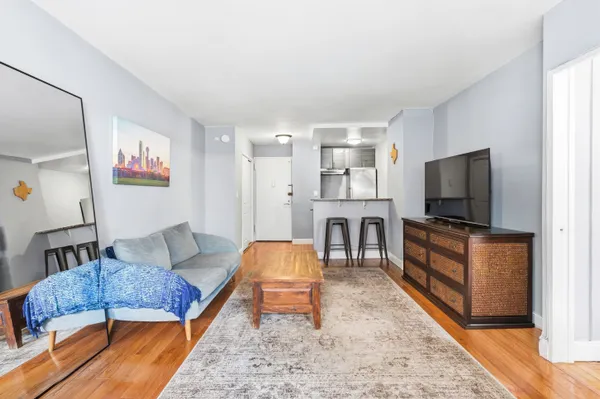 $520,000 | 166 East 35th Street, Unit 5C | Murray Hill