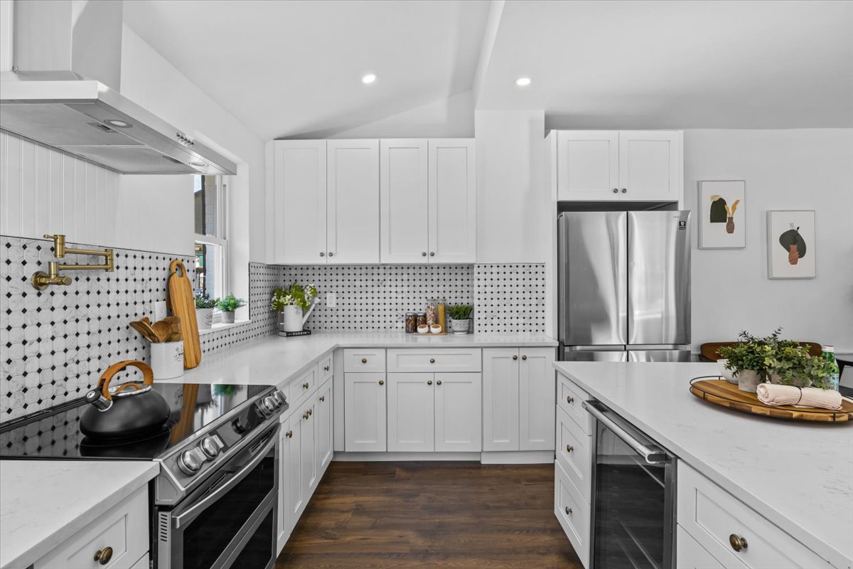 433 East 32nd Street Brooklyn, NY 11226 - Photo 4 of 29