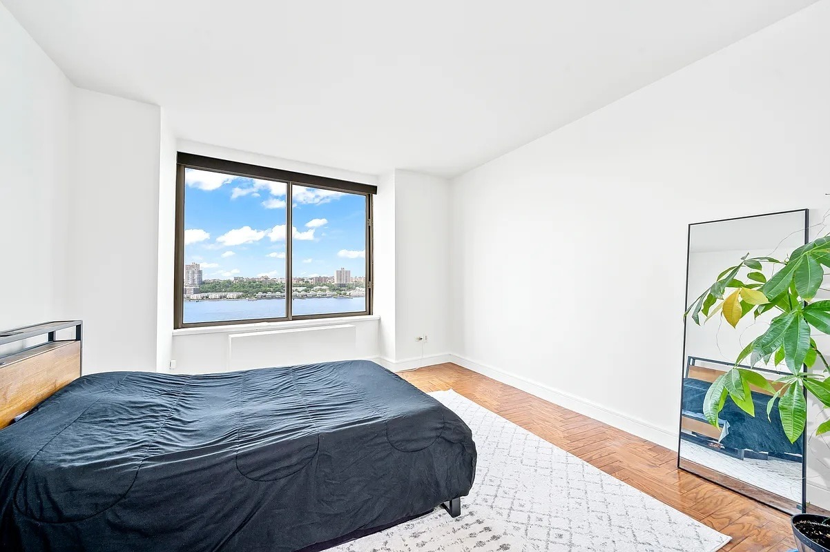 200 Riverside Boulevard, Unit 18I Manhattan, NY 10069 - Photo 4 of 7 Gallery Image 4