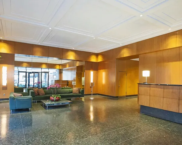 $675,000 | 300 East 54th Street, Unit 23E | Sutton Place