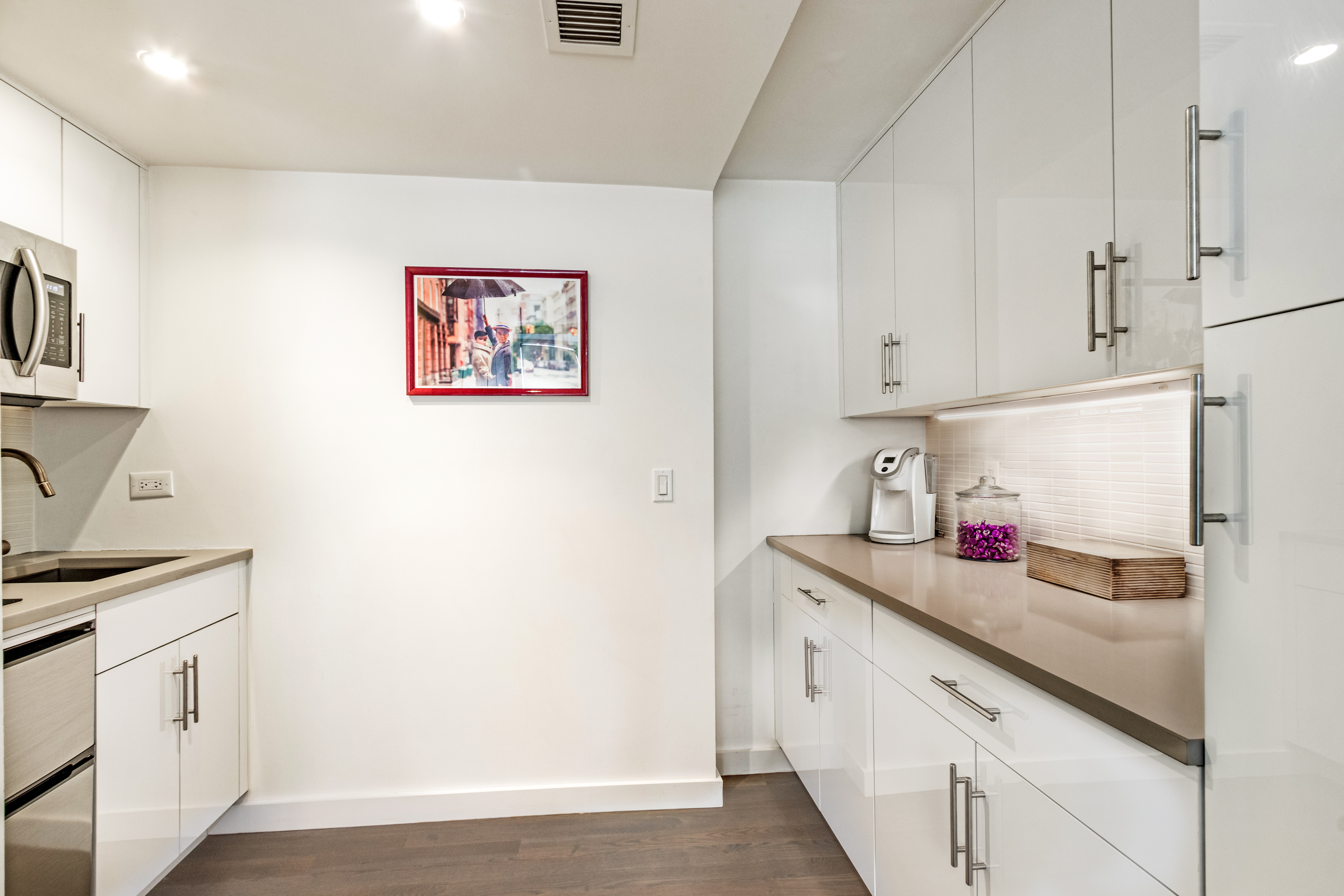 140 East 63rd Street, Unit 4C Manhattan, NY 10065 - Photo 3 of 7