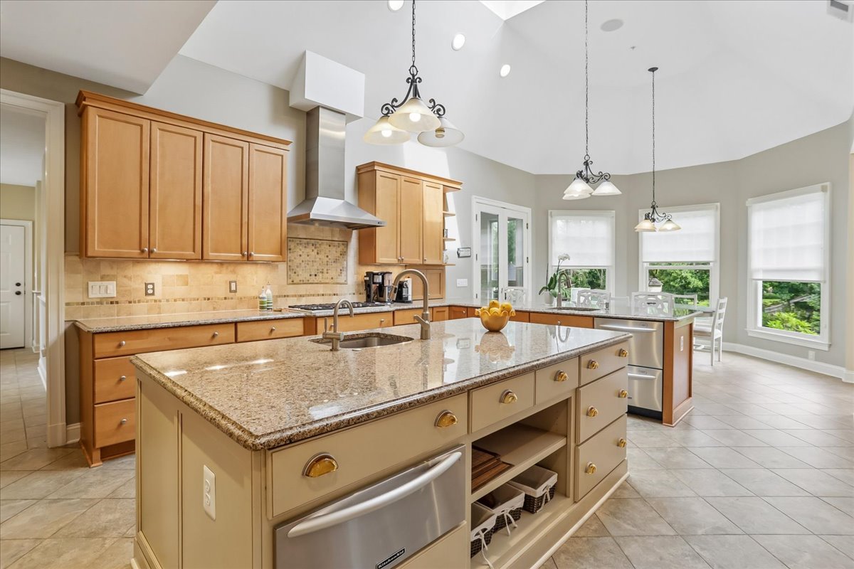 11736 Gainsborough Road Potomac, MD 20854 - Photo 41 of 90